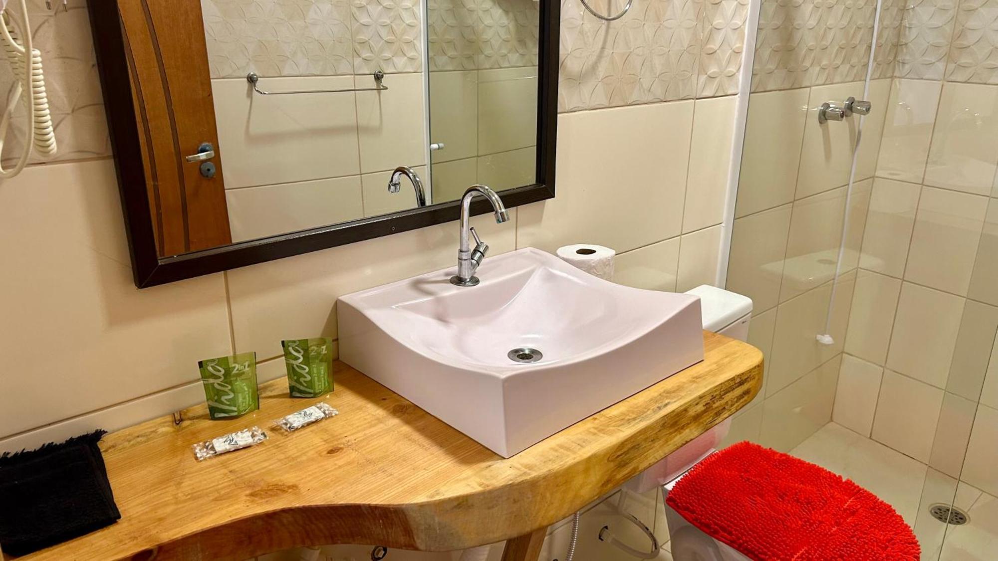Suíte Deluxe com Banheira de Hidromassagem e Varanda